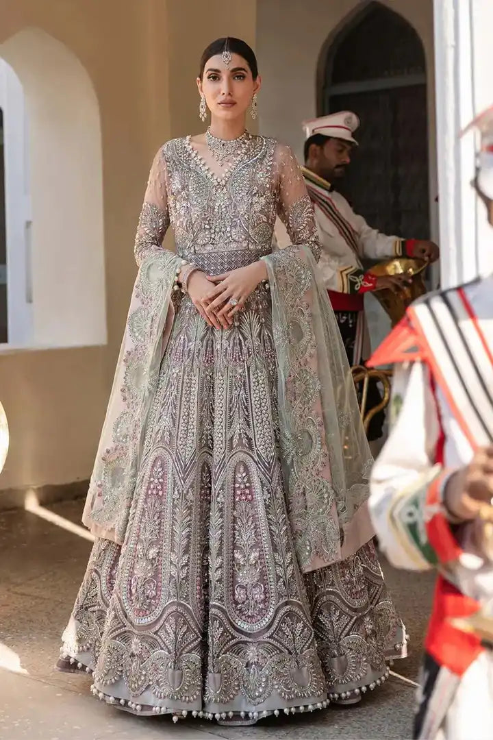 Elaf - Veer Di Weding - Shehr Bano - Full Front