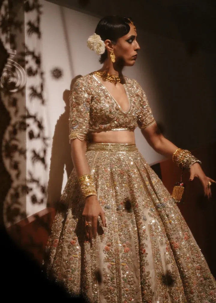 Sawara - Ivory Lehnga