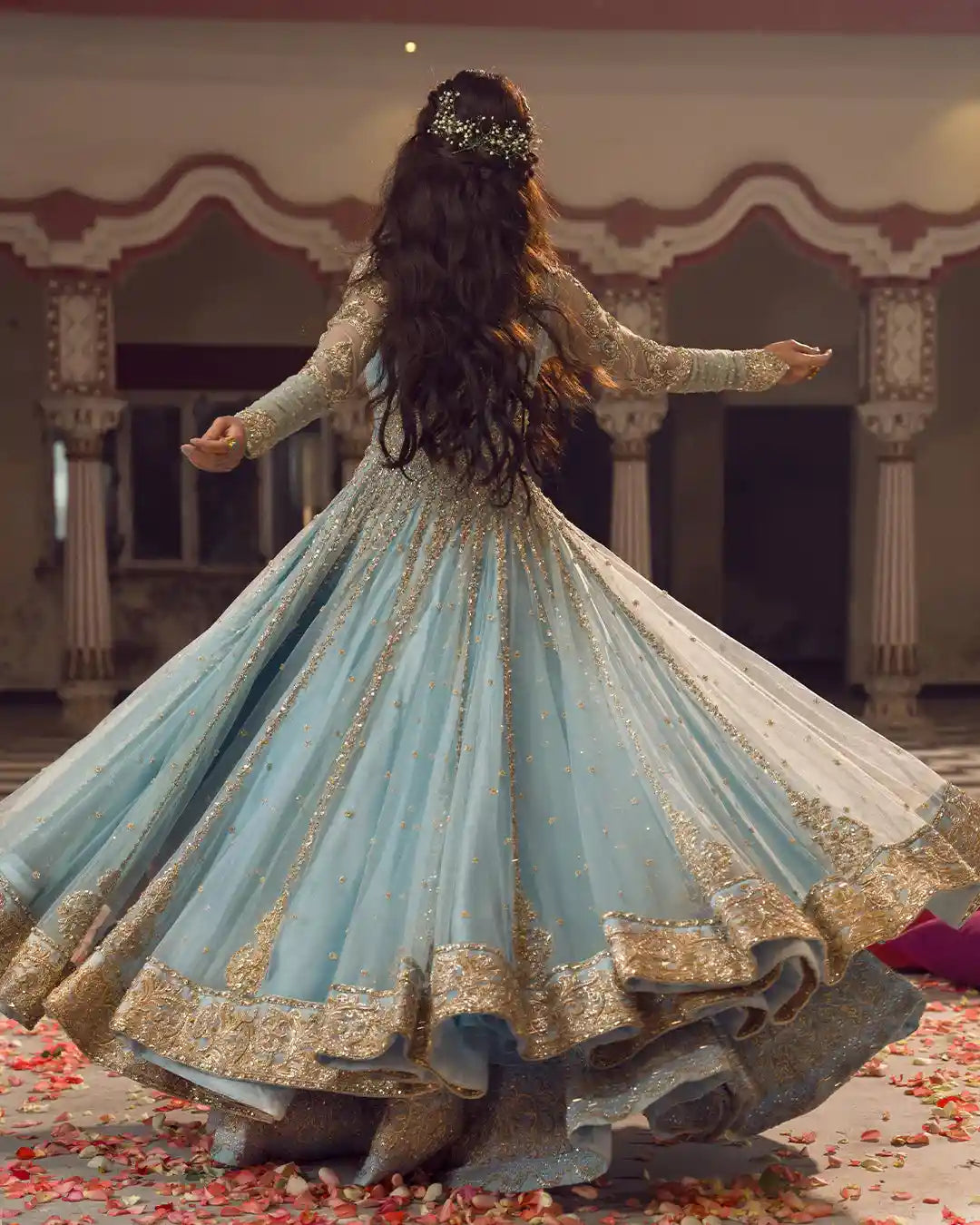 Faiza Saqlain - Ahlah - Backside