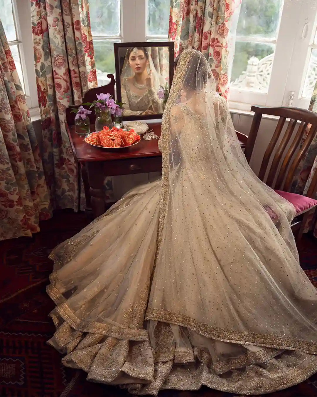 Faiza Saqlain - Anamta - Backside View