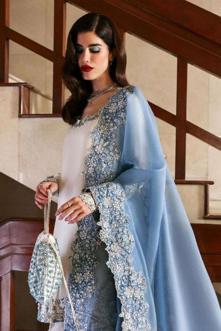 Hussain Rehar - Virelle - Closeup