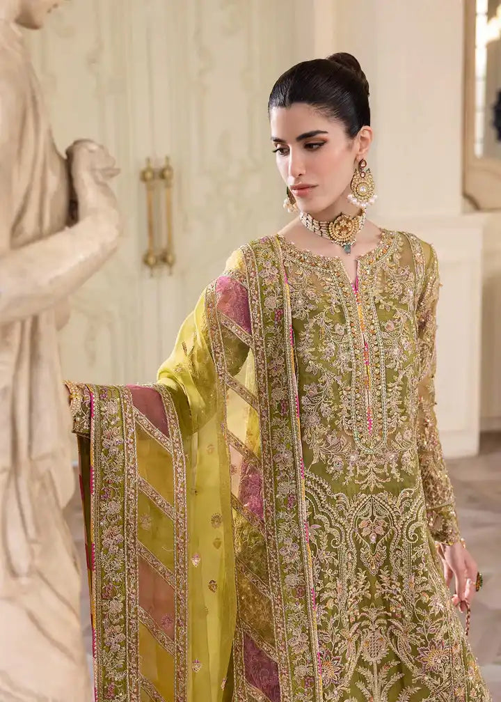 Kanwal Malik - Halena - Front Closeup