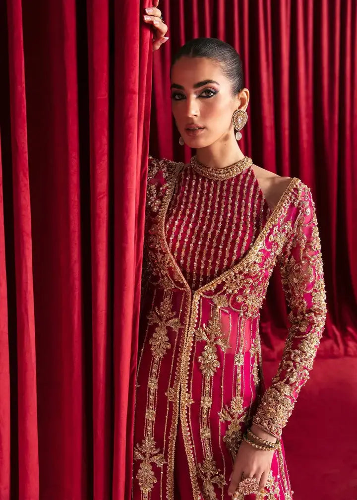 Kanwal Malik - Haniya - Closeup View