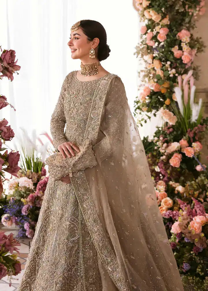 Kanwal Malik - Minha - Closeup View