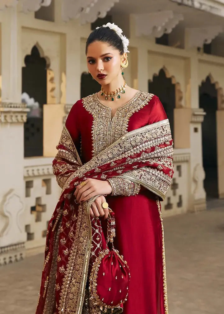 Kanwal Malik - Noreen - Front Closeup