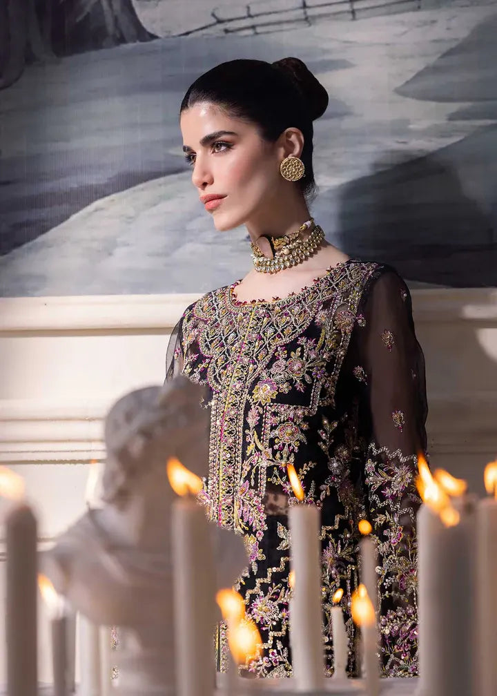 Kanwal Malik - Sable - Clsoeup View