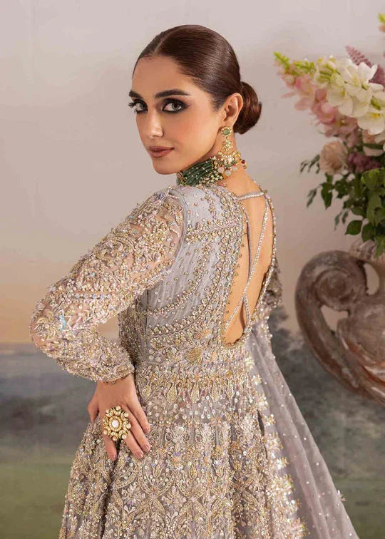 Kanwal Malik - Tania - Backside View