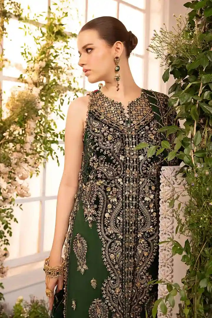Maria B - Embroidered Organza Suit - BD-2904 - Closeup View