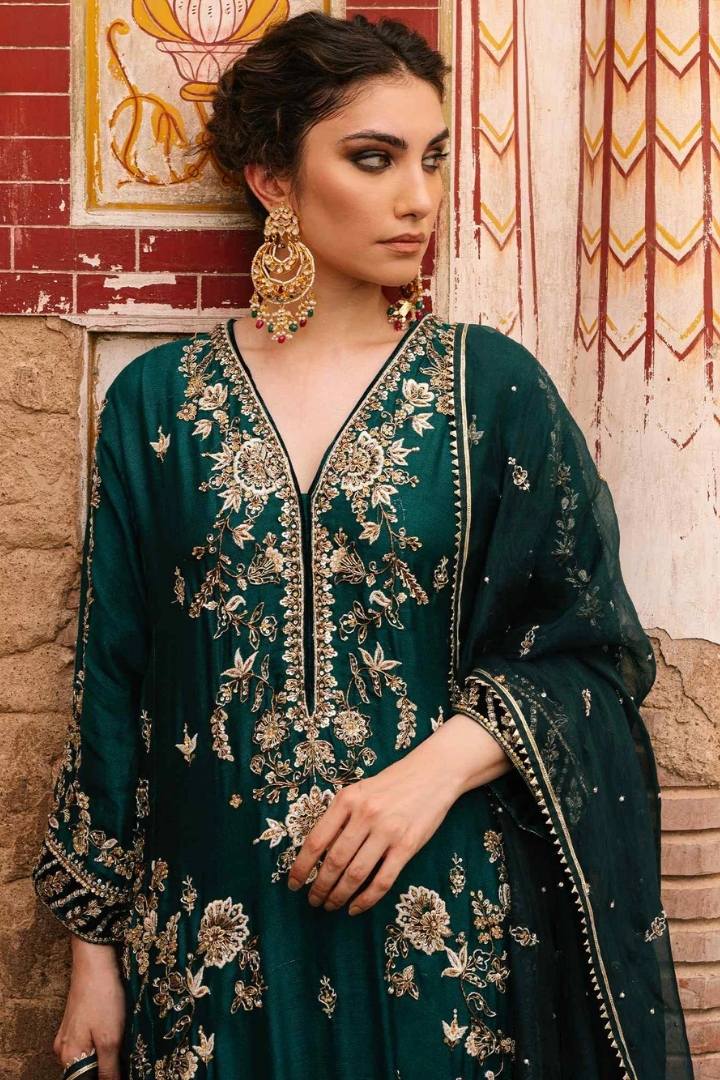 Misha Lakhani - Embellished 3-Piece Suit - Closeup