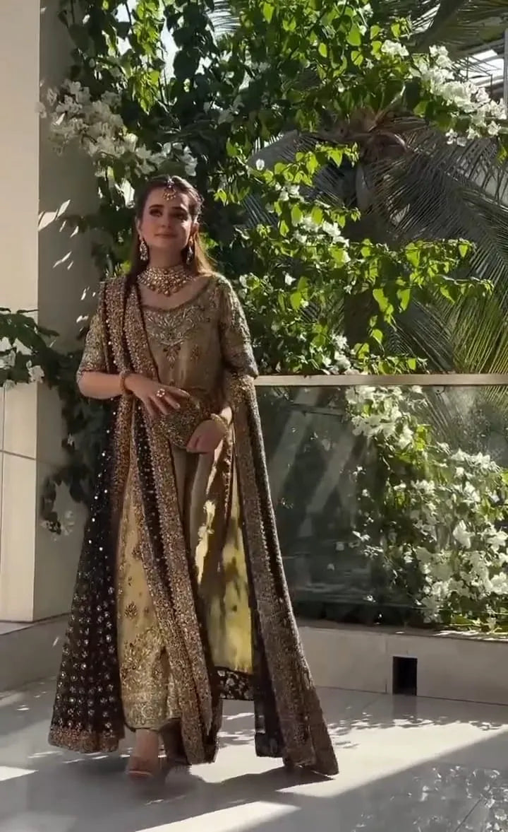 Pista Hand-Embroidered 3-Piece Set