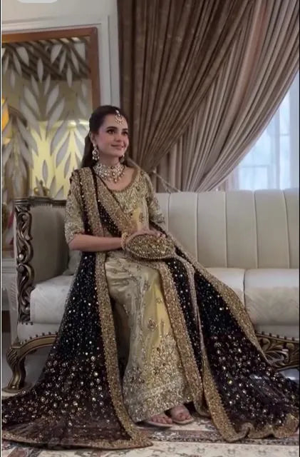 Pista Hand-Embroidered 3-Piece Set