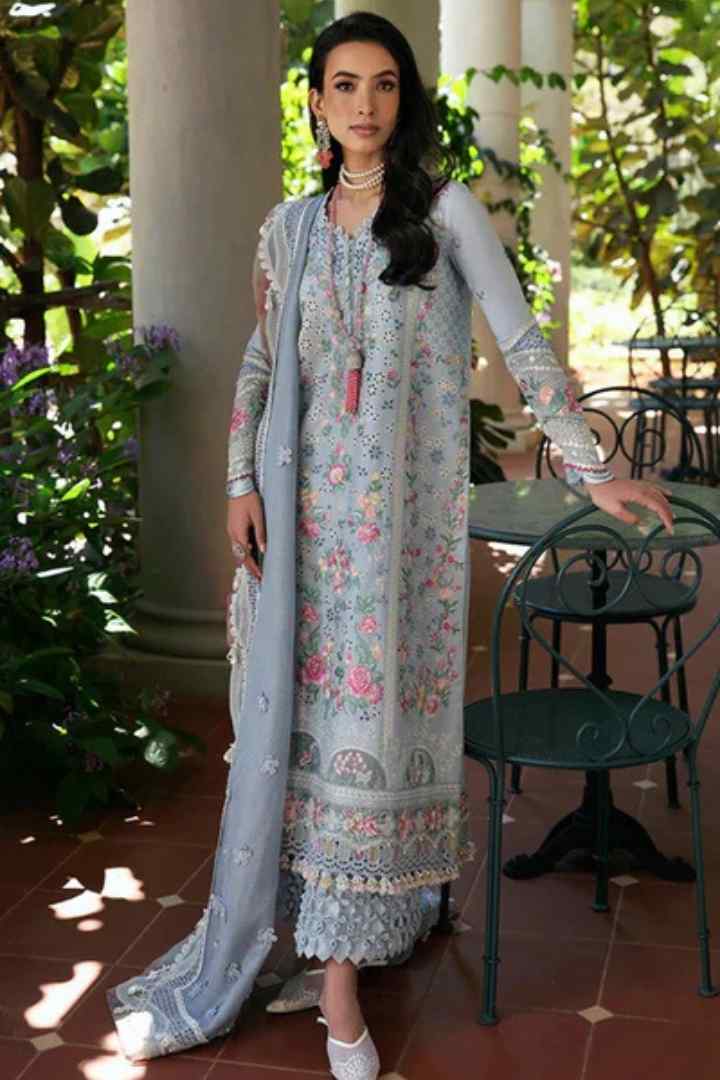 Republic Womenswear - D7-B - Hoor - Full Front