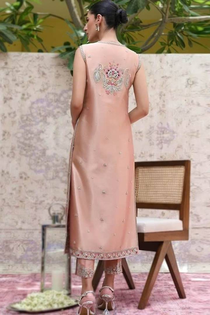 Sania Mastakiya - Asma - Backside
