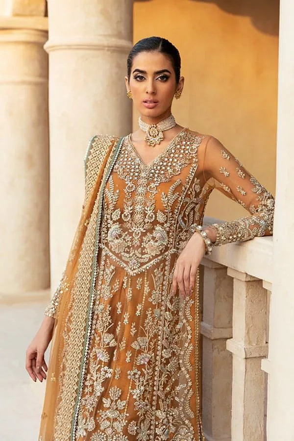 Soraya - Naira - Front View