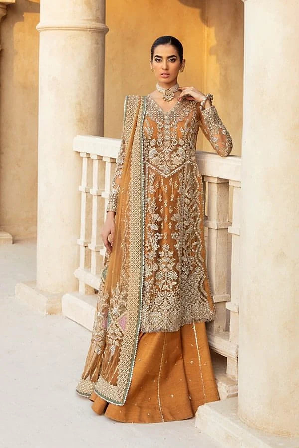 Soraya - Naira - Full Front View
