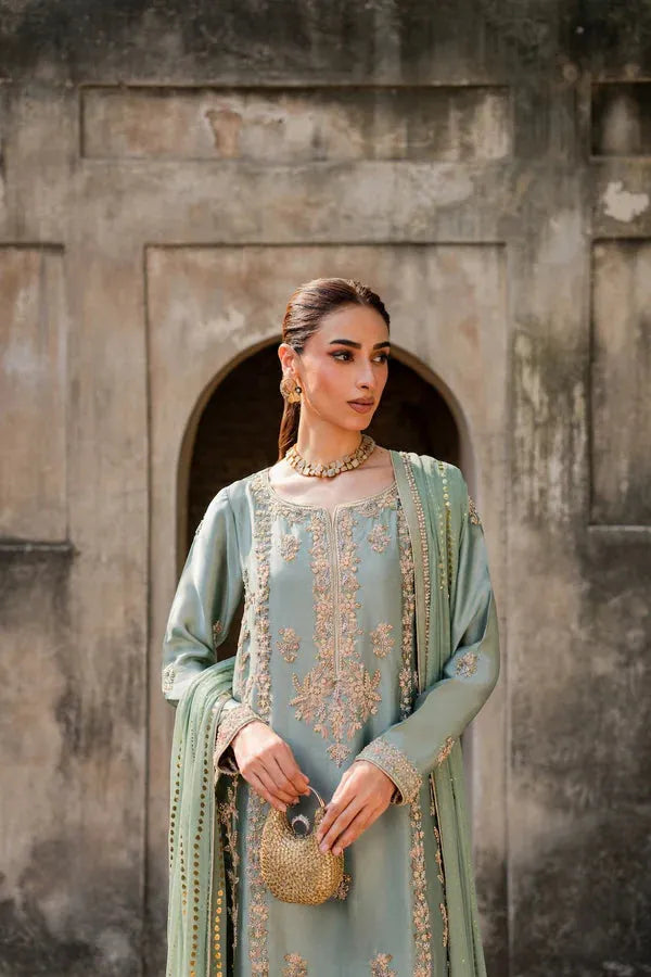 Vintage - Nayab - Closeup-View